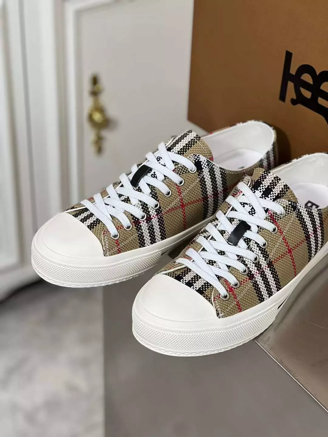 Burberry Casual Sneaker