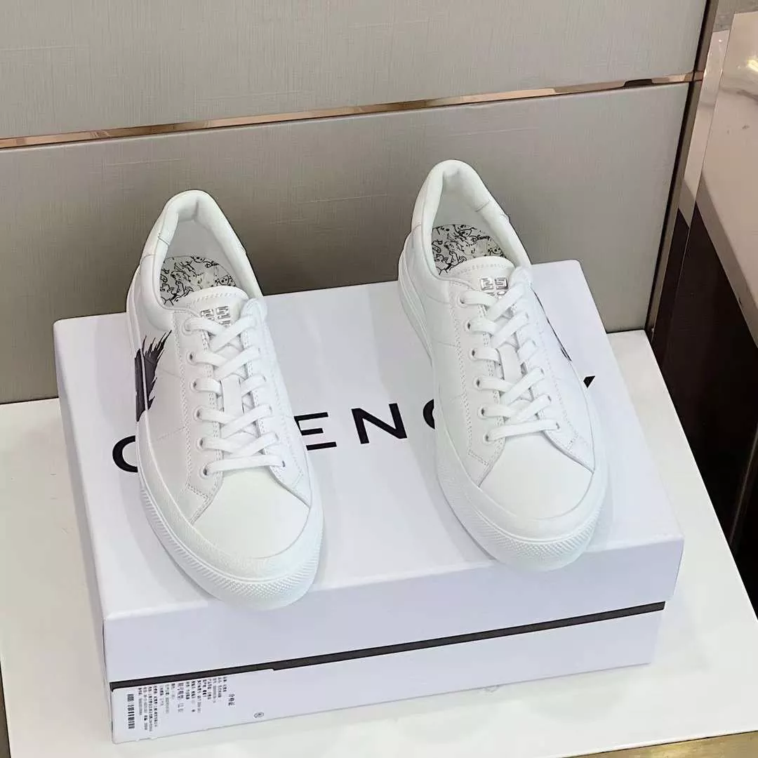 Givenchy High Quality Sneaker